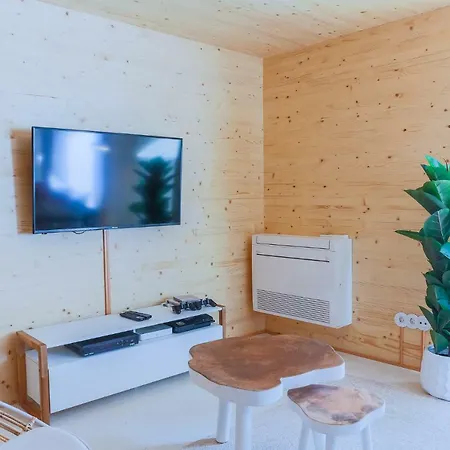 Apartment Macario Wood House